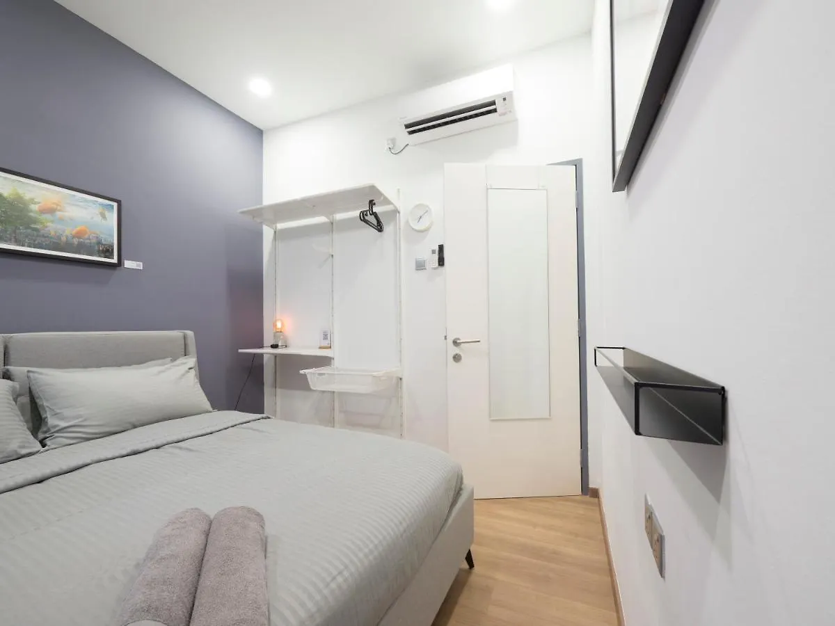 Artsy Homestay In Jb Town Center Near Foodcourt, Malls & Grocery Johor Bahru